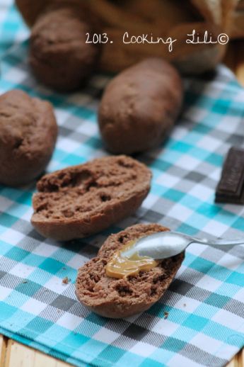 bread chocolate petit pain au lait au chocolat