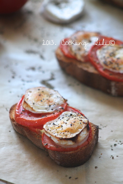 Brushetta Tomate Chèvre et Basilic 