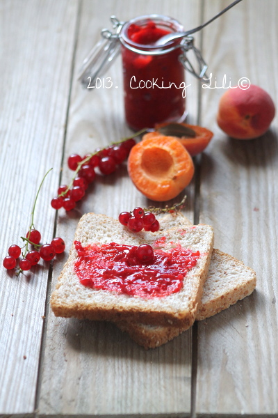 Confiture de Groseilles et Abricots