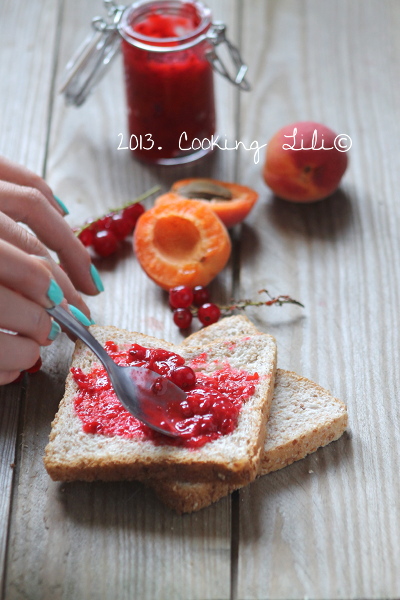 Confiture de Groseilles et Abricots