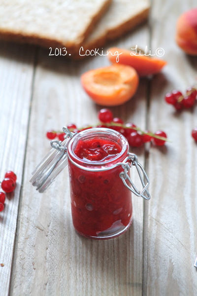 Confiture de Groseilles et Abricots