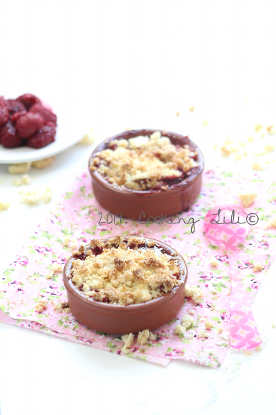 Crumble framboises pêche coco