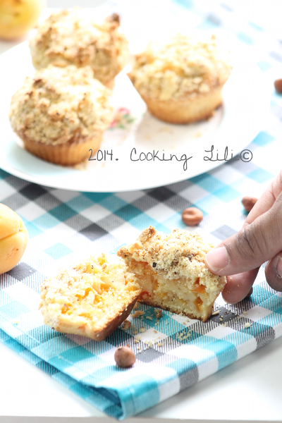 Cupcakes façon crumble aux abricots et noisettes