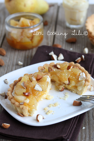 Tarte aux poires caramélisées et amandes