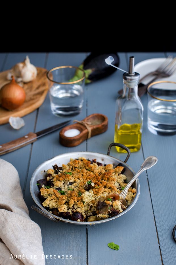 Crumble aux aubergines et oignons caramélisés – Cooking lili, Creator ...