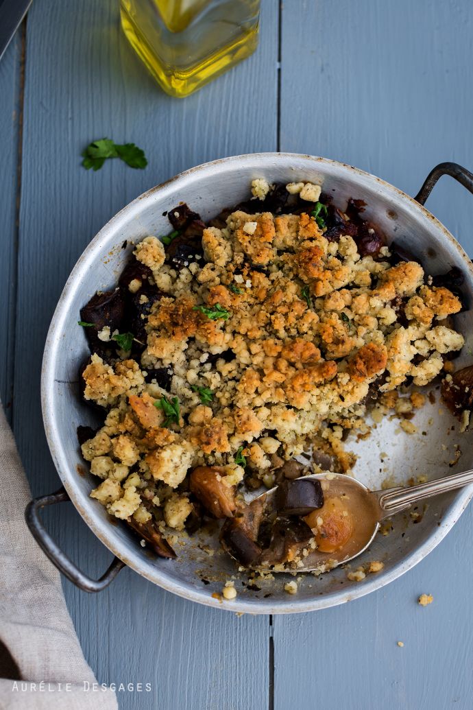 Crumble aux aubergines et oignons caramélisés – Cooking lili, Creator ...